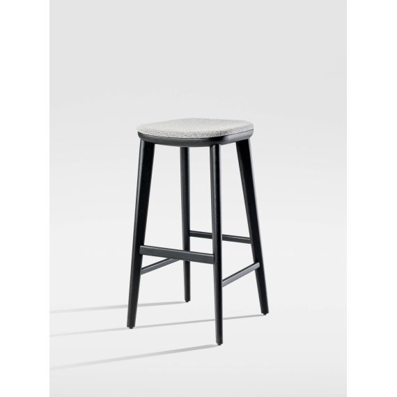 ZEITRAUM | Scun de bar Aeon, Material: Oak stained graphite black